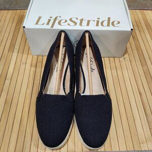 Brand new  LIFESTRIDE Kamila Wedge - Black Size 8M